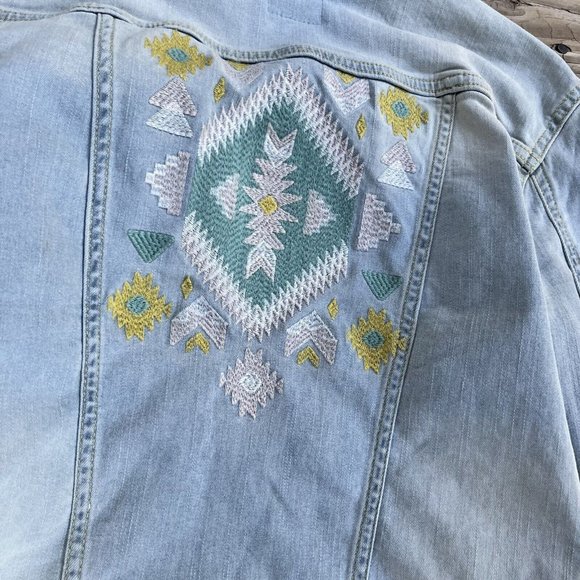 Lularoe‎ Harvey Denim Jean Jacket Womens Size Small NWT Native American/ Aztec - Picture 11 of 11